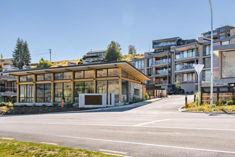 Luxurious Lakefront Penthouse Wanaka Zewnętrze zdjęcie